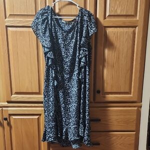 Max Studio Black and White Floral Midi Dress